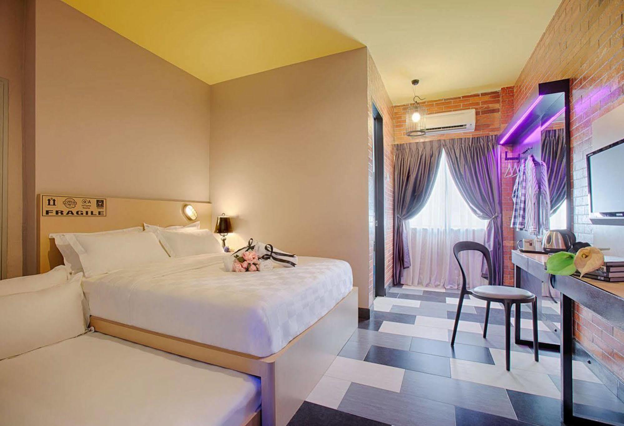 The Youniq Hotel, Klia T1, Klia T2 Сепанг Екстериор снимка