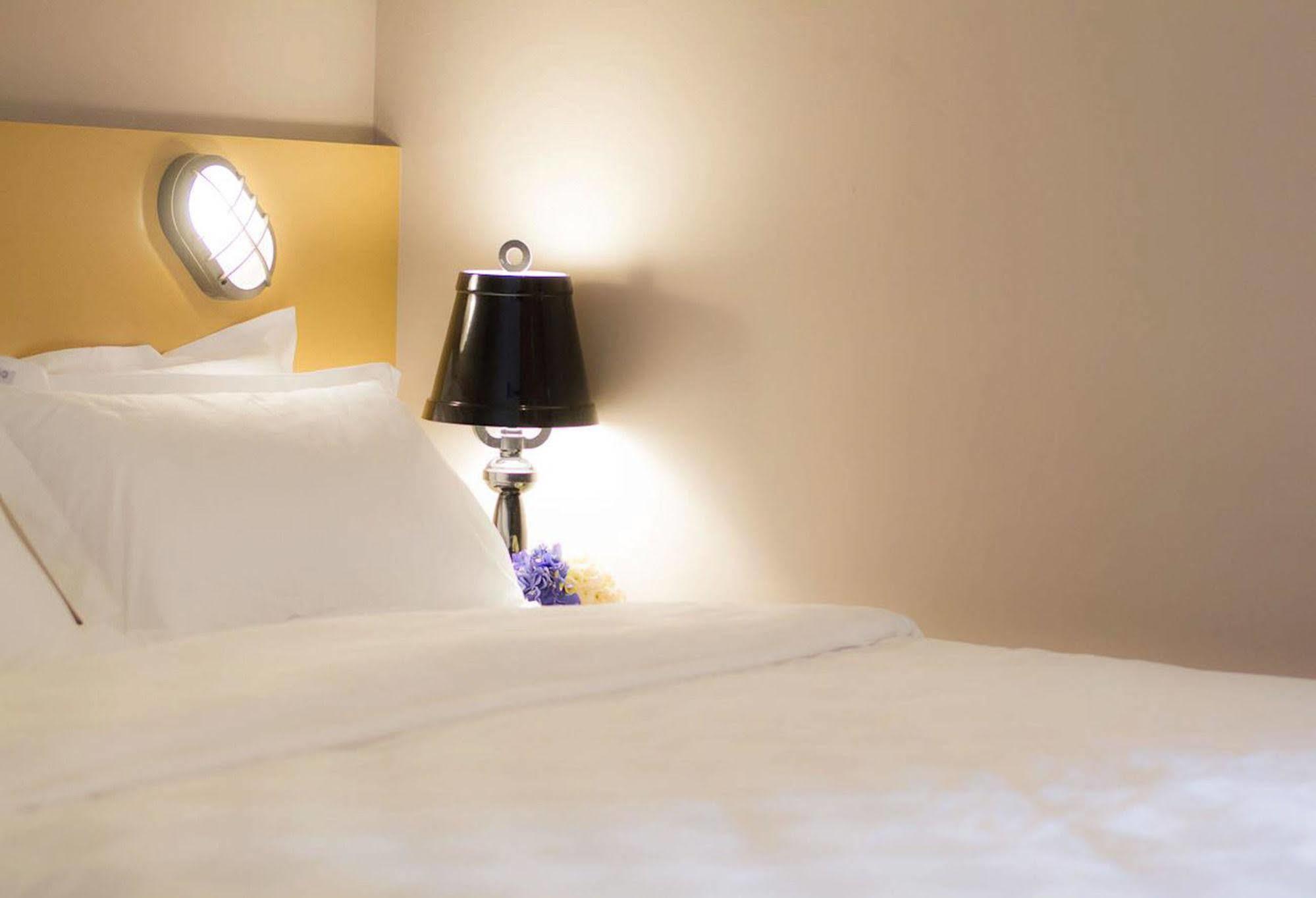 The Youniq Hotel, Klia T1, Klia T2 Сепанг Екстериор снимка